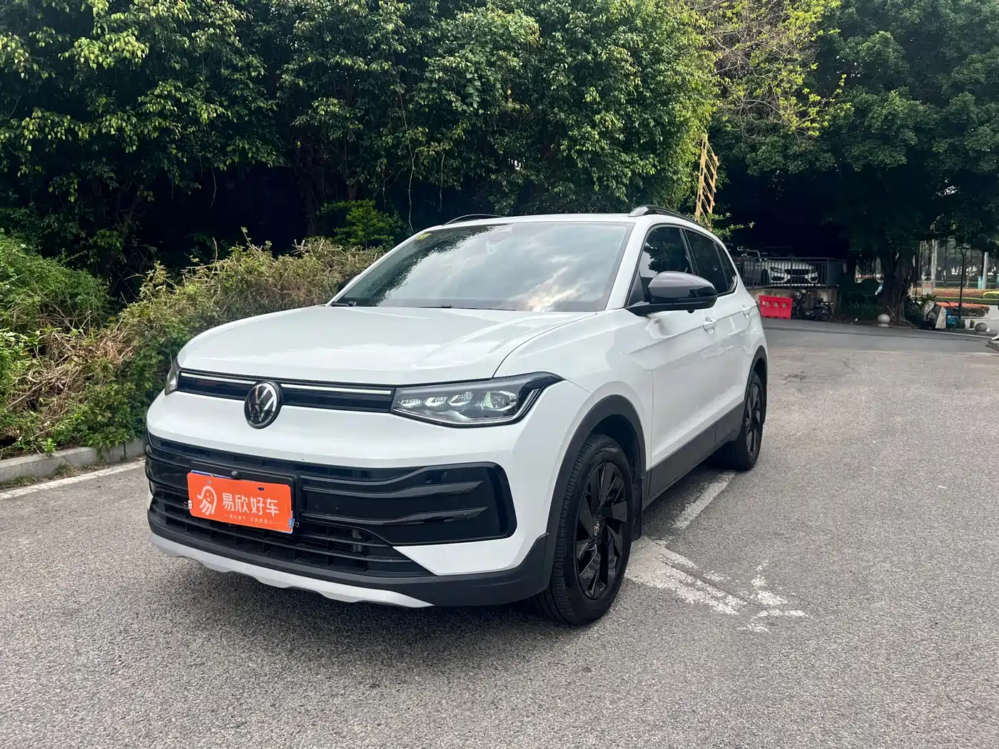 Volkswagen Tharu 2025 New Edge 300TSI Enjoyment Edition