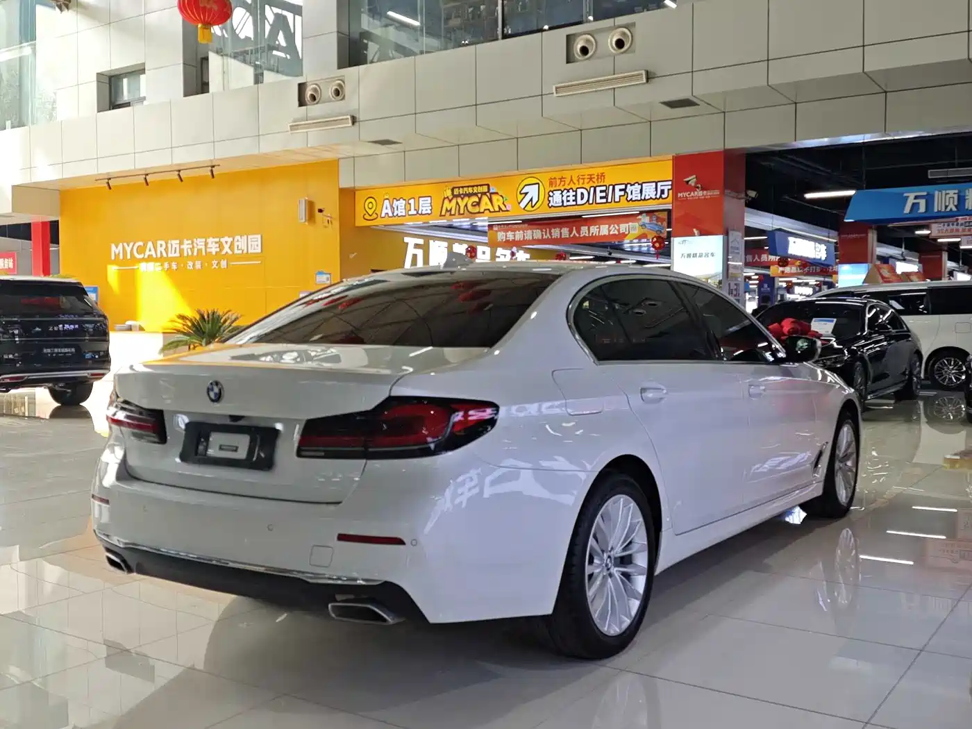 BMW 5 Series 2022 525Li Luxury Package фото 15