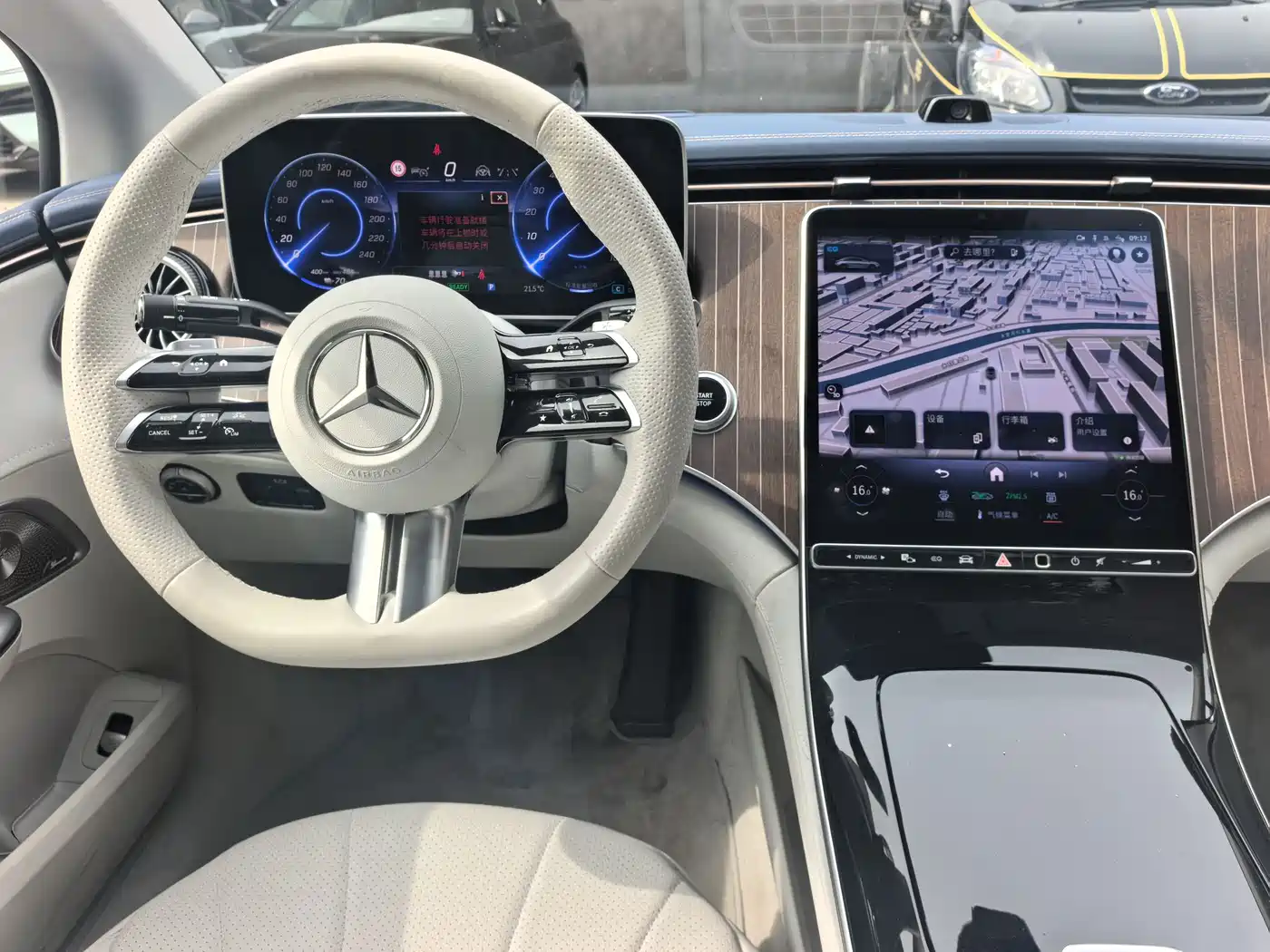 Mercedes-Benz EQE 2025 Model 500 4MATIC Luxury Edition фото 10