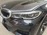 Photo 4 - BMW 3 Series