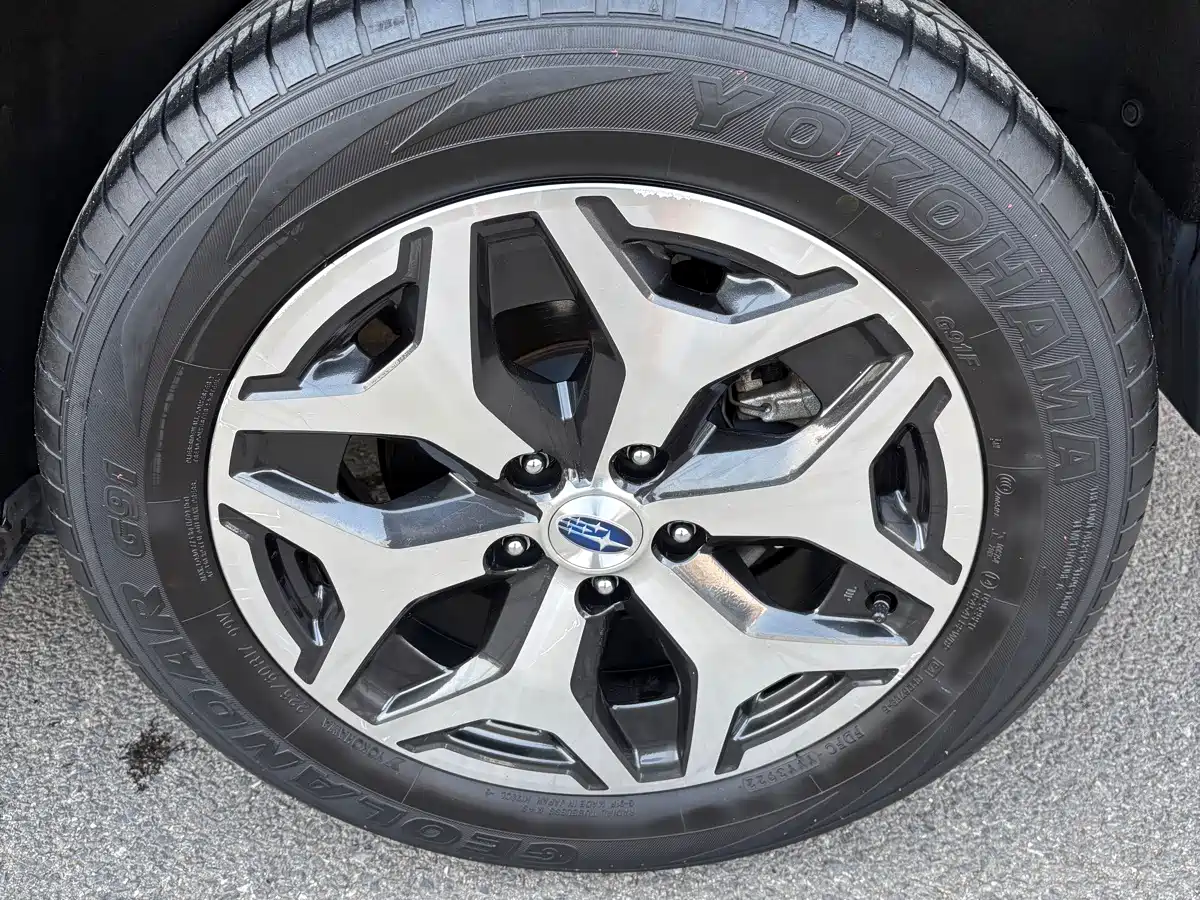 Subaru Forester 2023 2022 2.0i AWD Luxury Edition with EyeSight