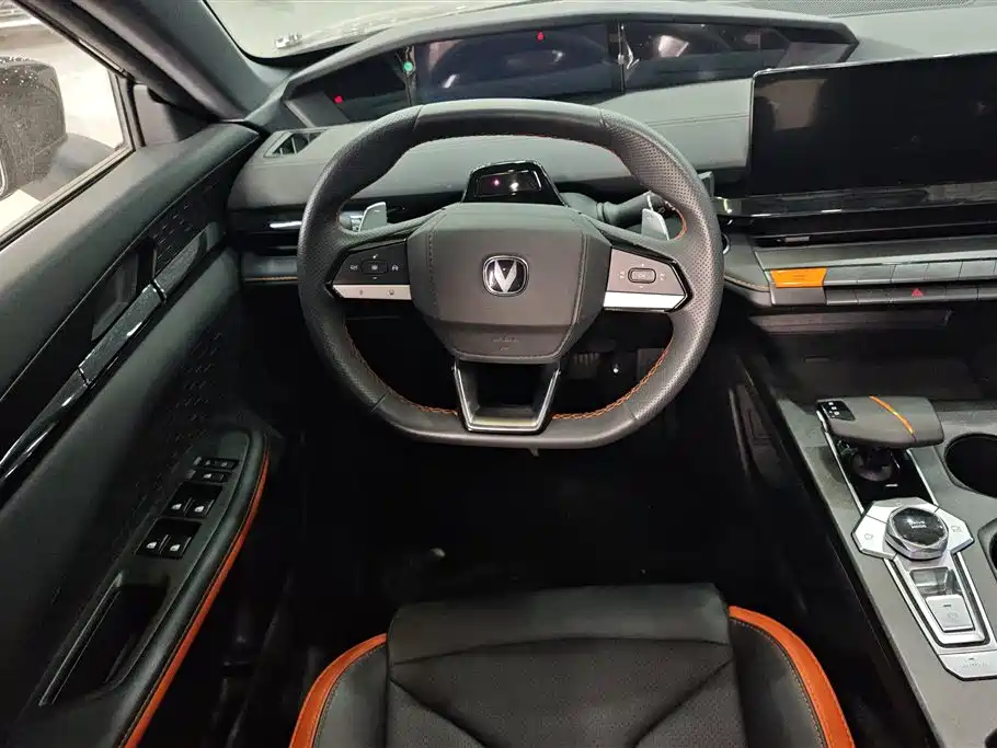 CHANGAN UNI-V