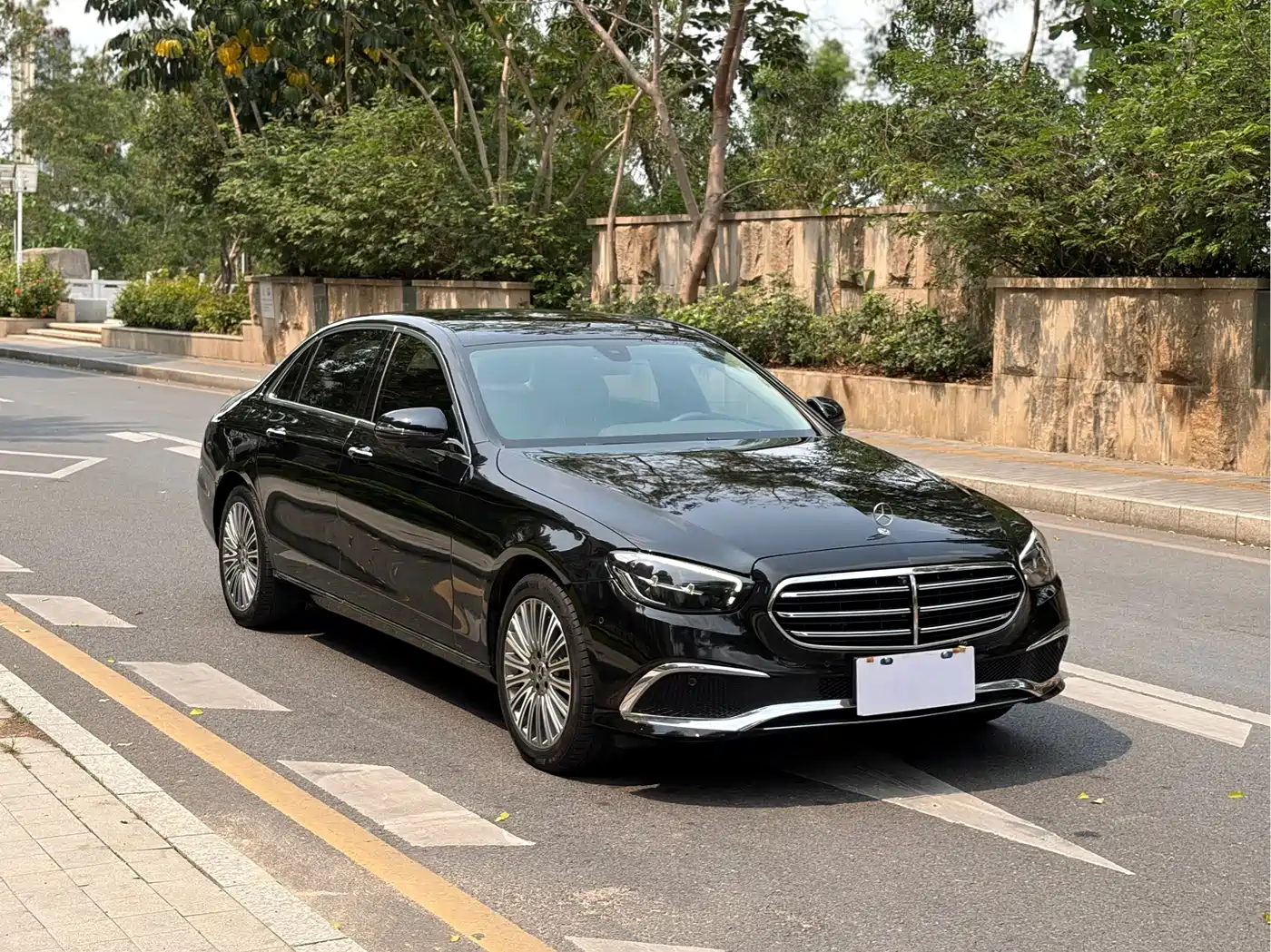 Mercedes-Benz E-Class 2021 Facelift E 300 L Sport Fashion фото 4