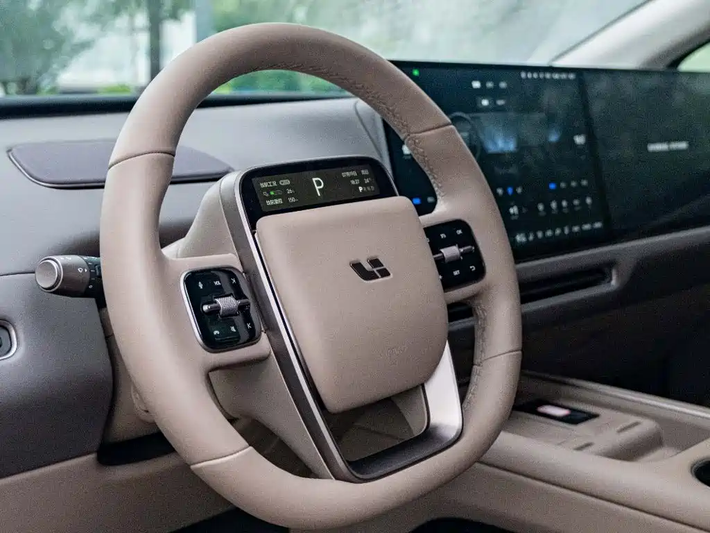 Li Auto Li i8 2026 2025 Standard Edition