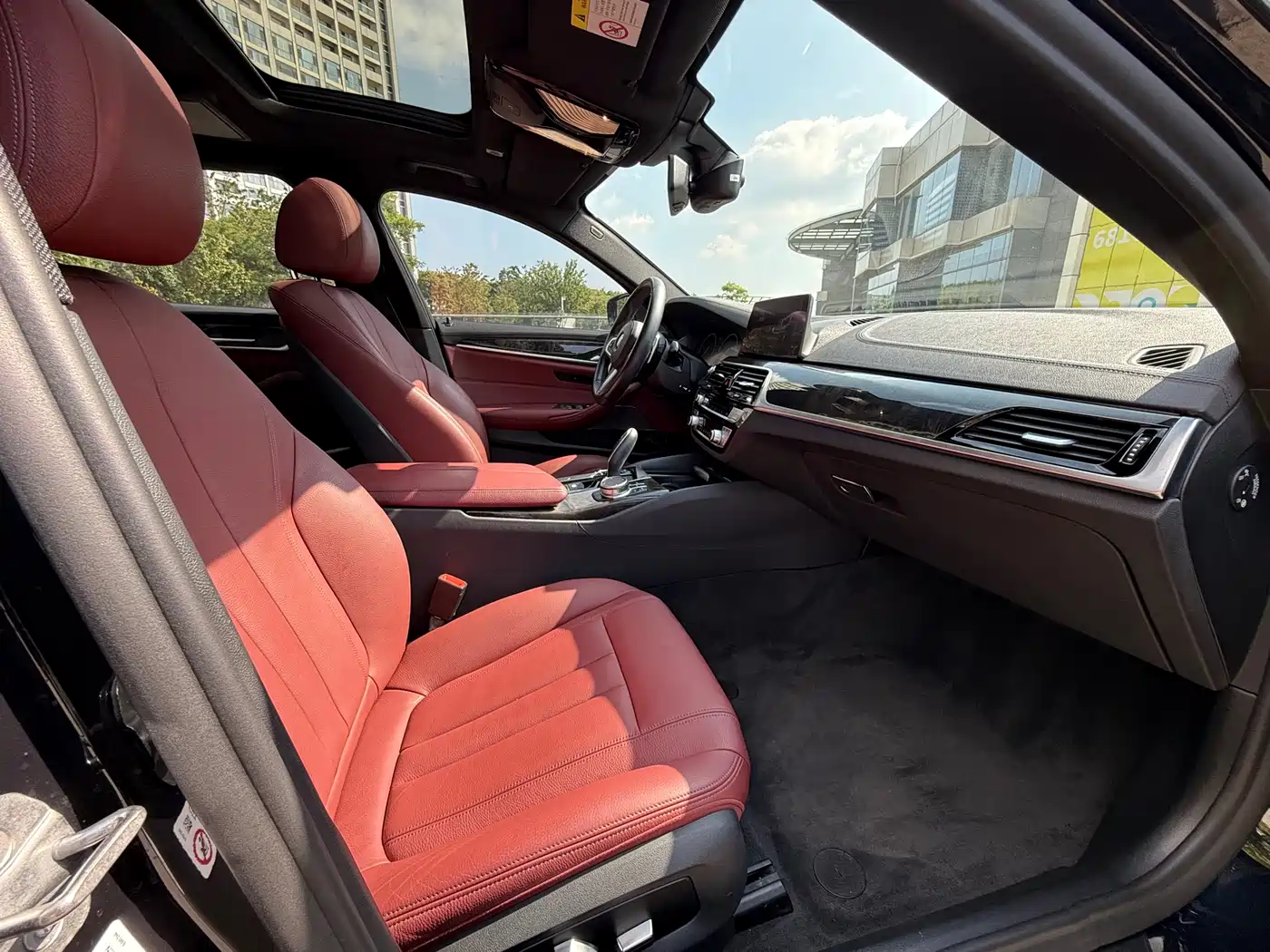 BMW 5 Series 2019 Facelift 530Li Leading M Sport Package фото 21