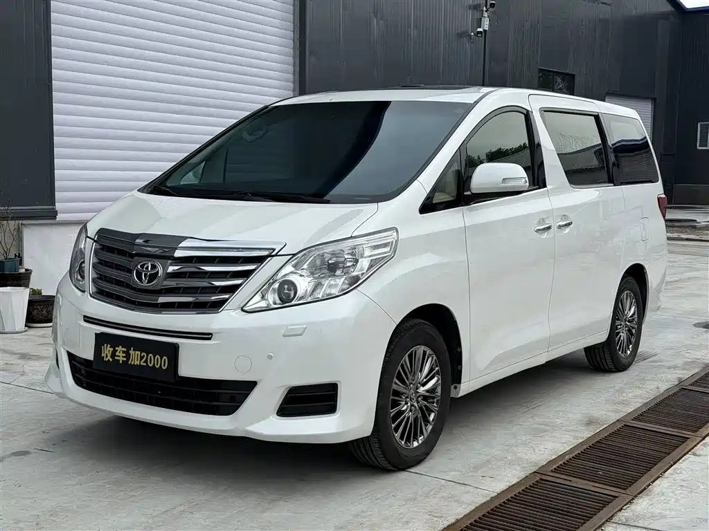 Toyota Alphard 2011 3.5L Luxury Edition фото 2