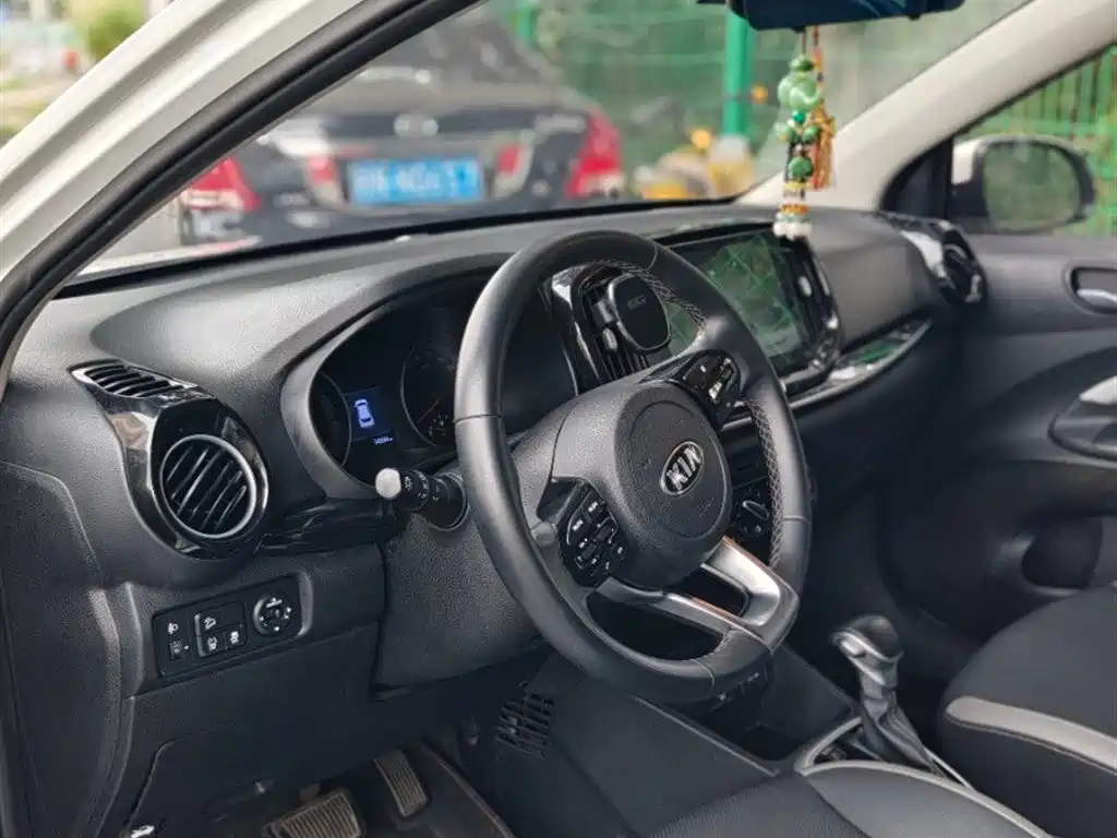 Kia KX1 2021 1.4L CVT Fun Edition фото 7