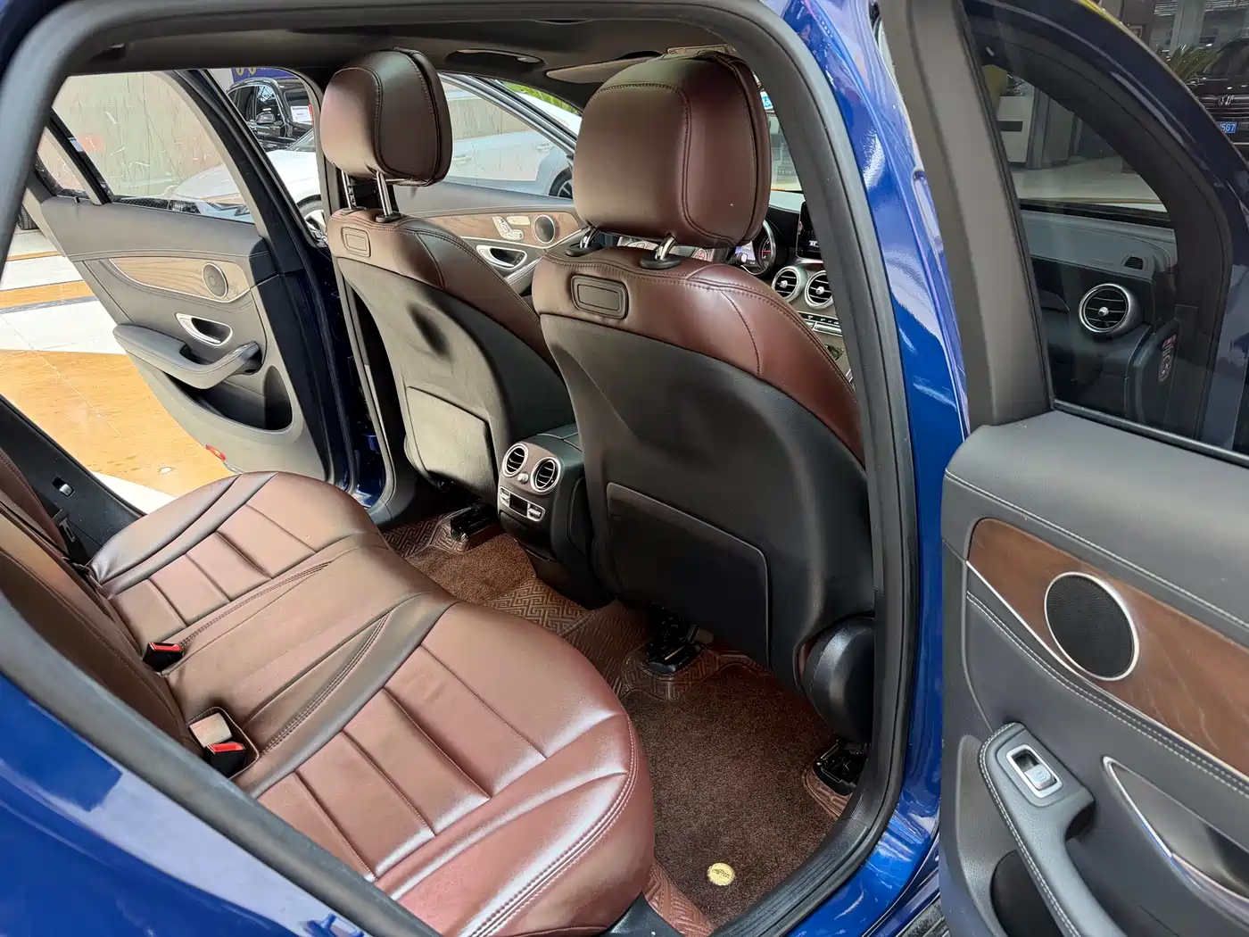 Mercedes-Benz GLC 2016 GLC 300 4MATIC Dynamic фото 17