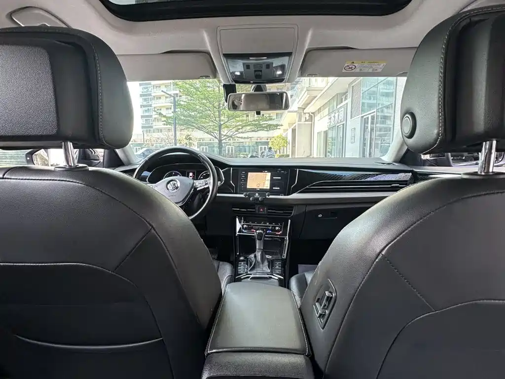 VOLKSWAGEN PASSAT NEW ENERGY