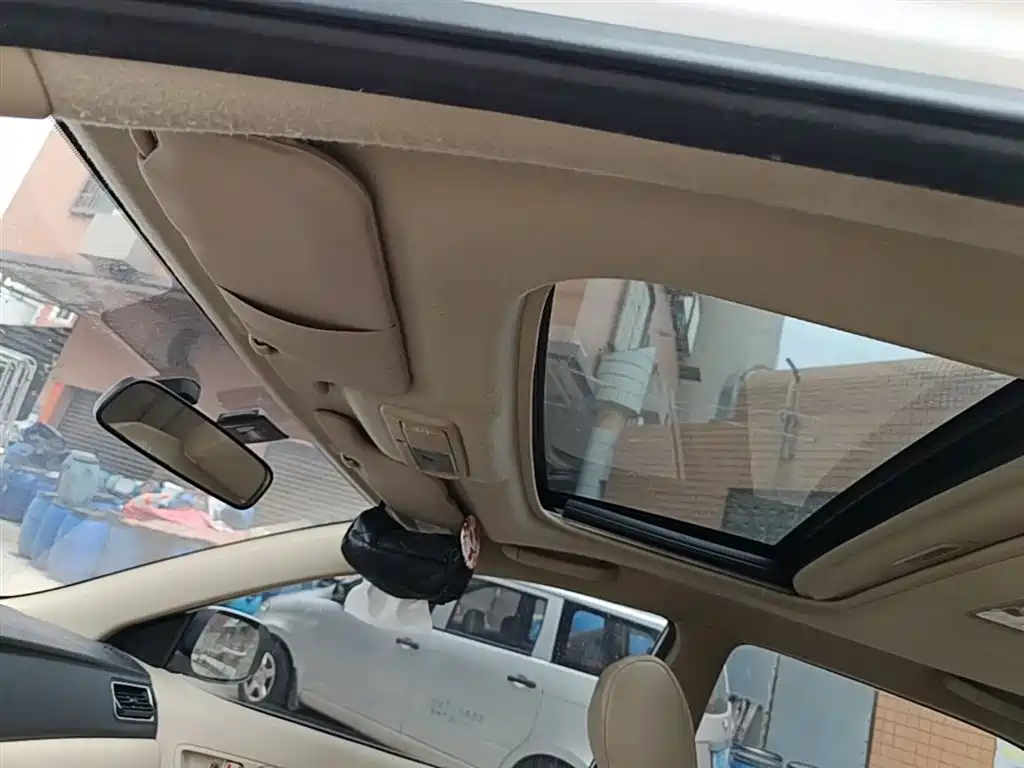 Toyota Corolla 2013 1.6L Automatic Excellence Edition фото 18
