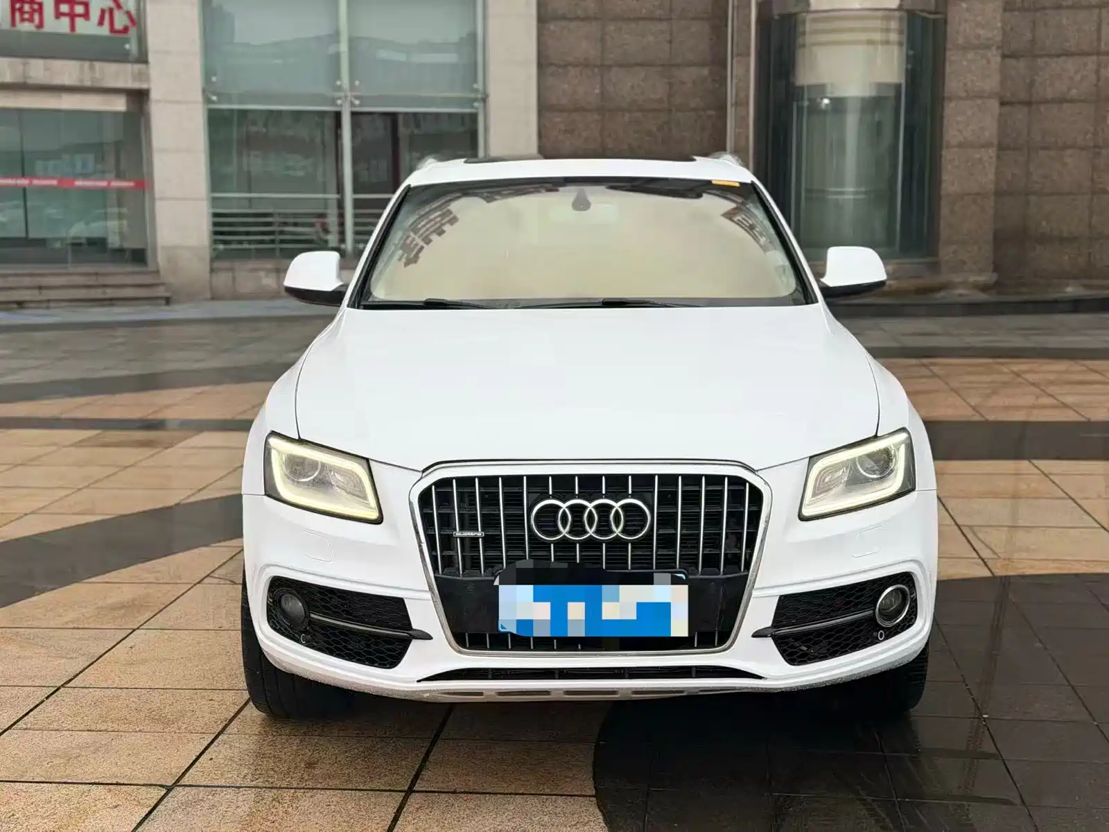 Photo 2 - Audi Q5 (Import)
