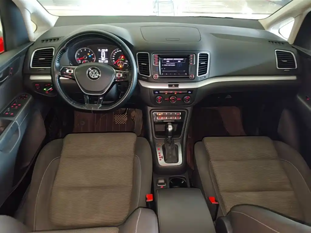 Volkswagen Sharan 2018 380TSI Comfort 7-Seater фото 10