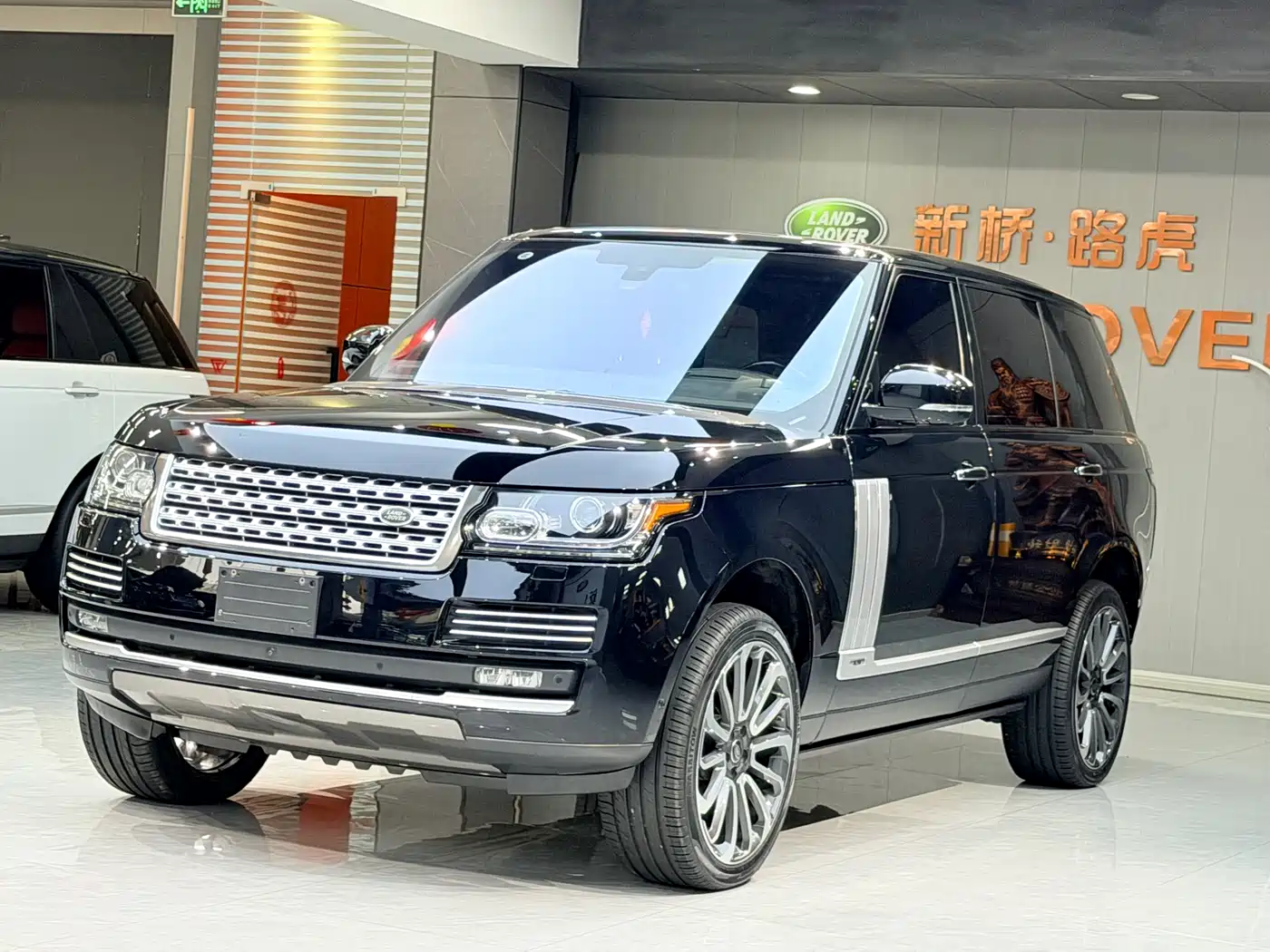 Фото 1 - Land Rover Range Rover