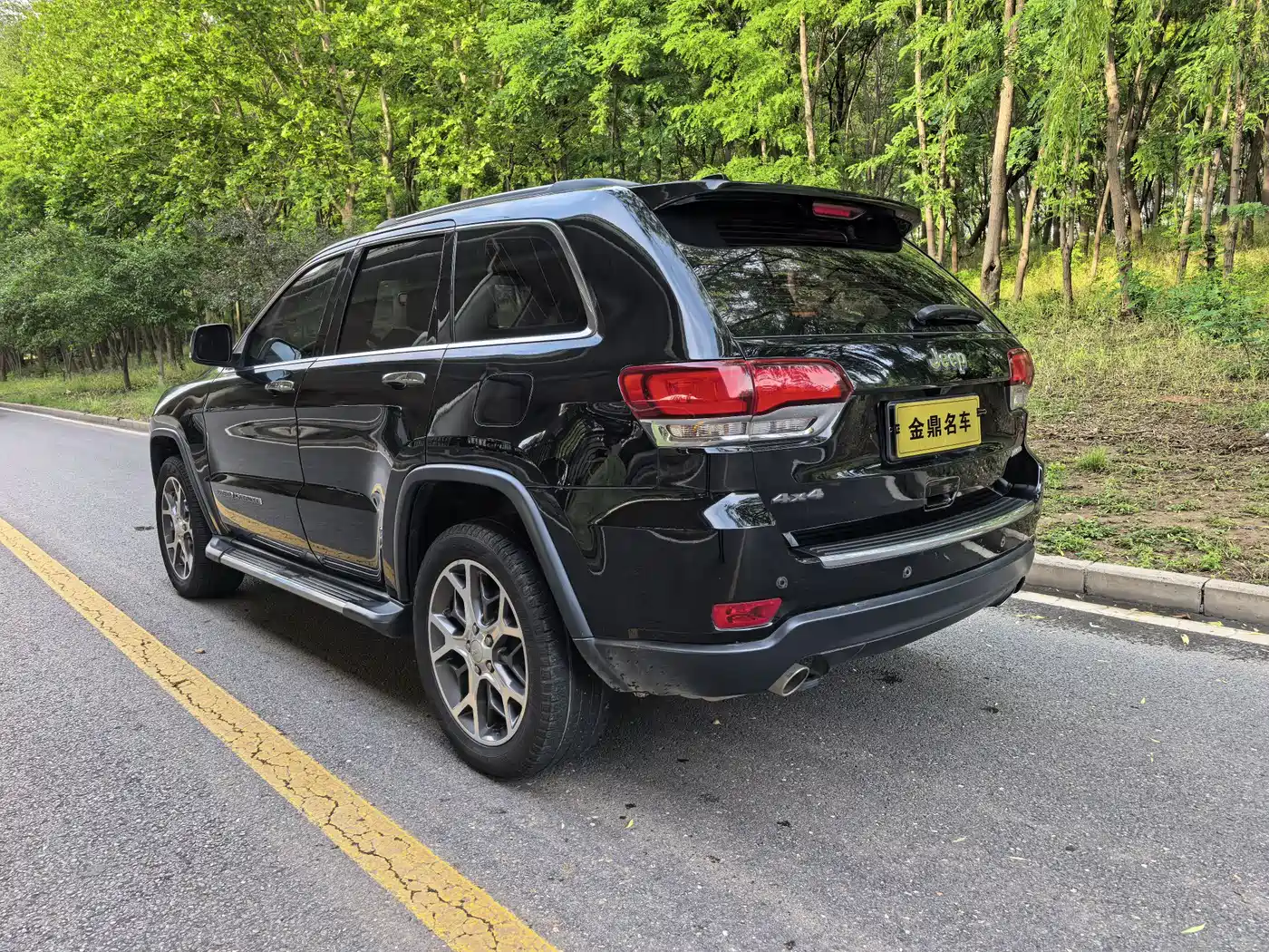 JEEP GRAND CHEROKEE (IMPORTED)
