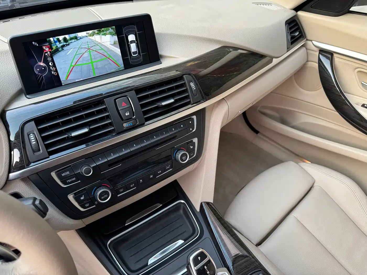 BMW 3 Series GT 2013 335i Trend Design Package фото 10
