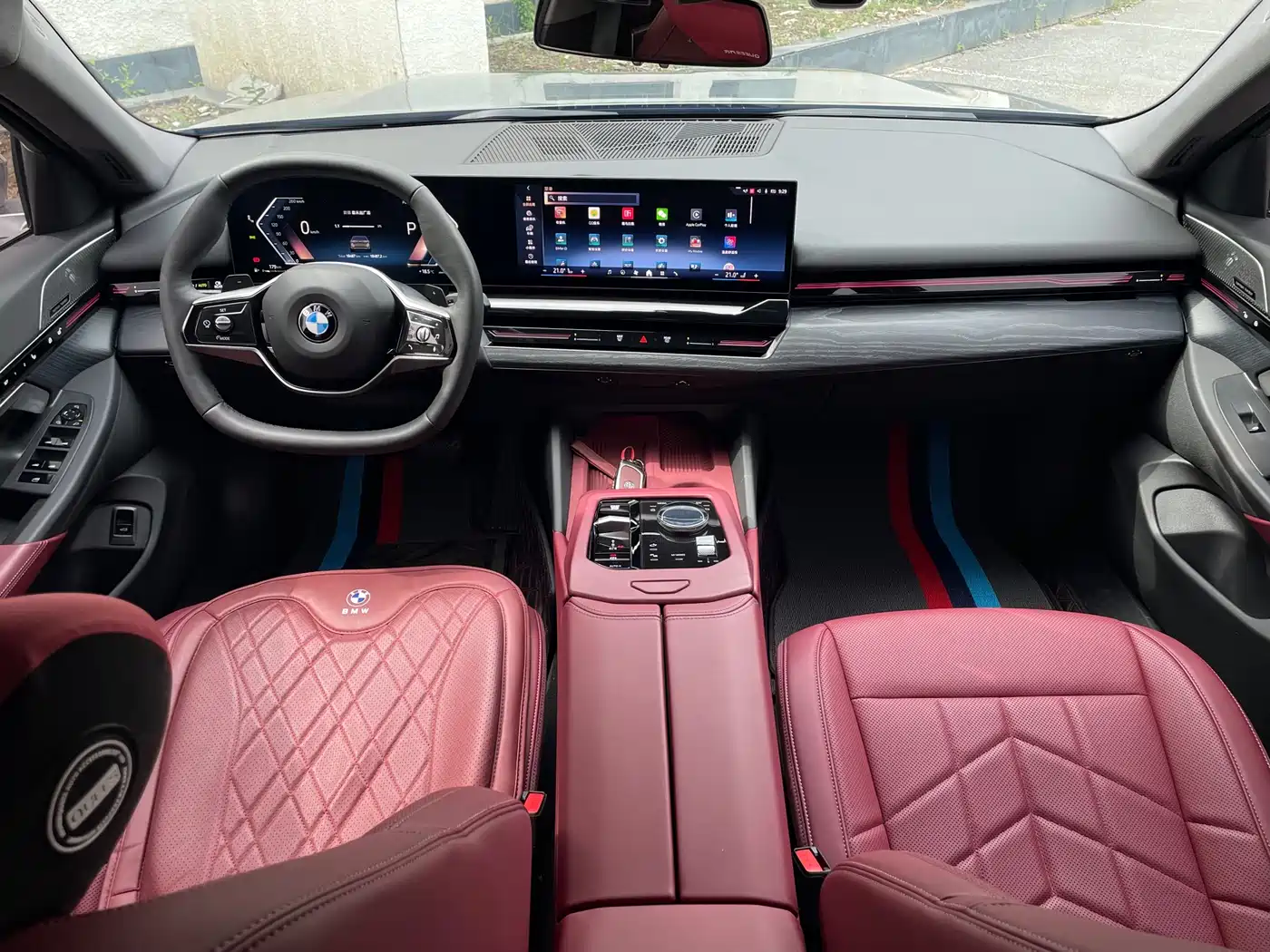 BMW 5 Series 2024 525Li Luxury Package фото 9