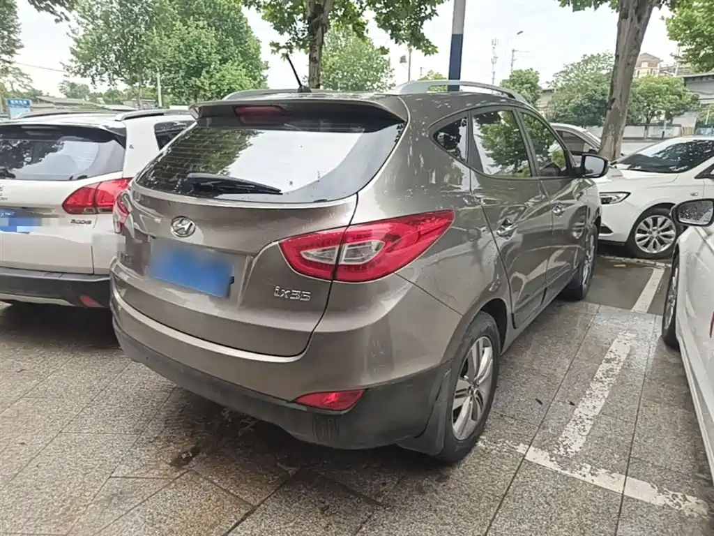 Hyundai Beijing Hyundai ix35 2013 2.0L Automatic 2WD Leading GLX China V фото 7