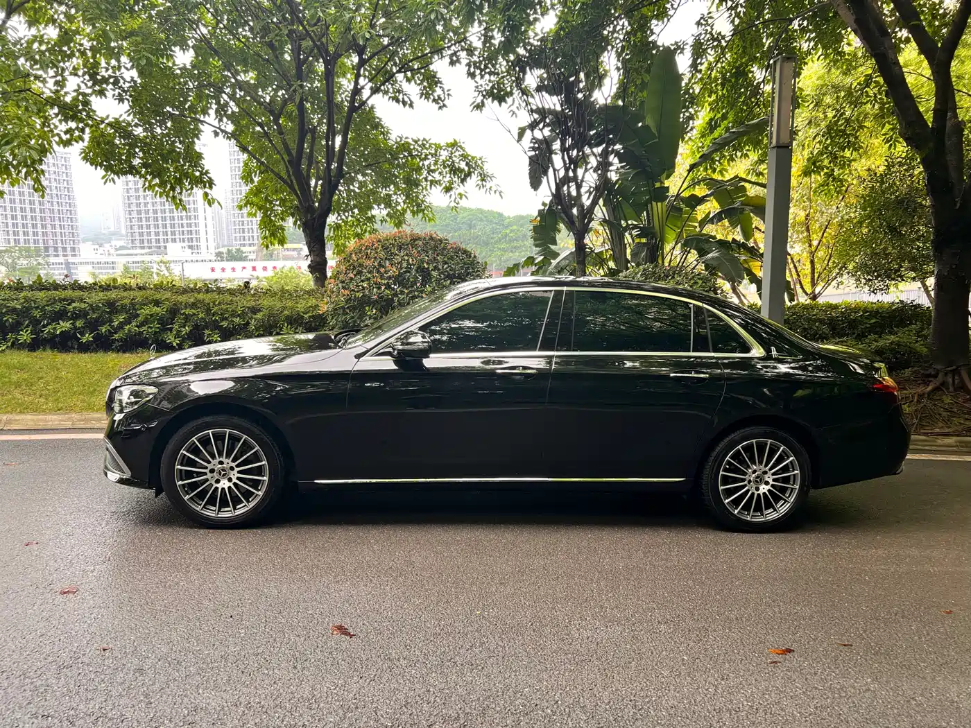 Mercedes-Benz E-Class 2022 E 260 L фото 8