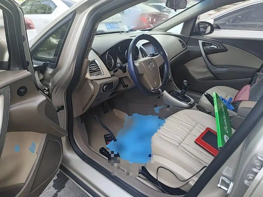 Buick Excelle 2013 Model GT 1.6L Manual Comfort фото 16