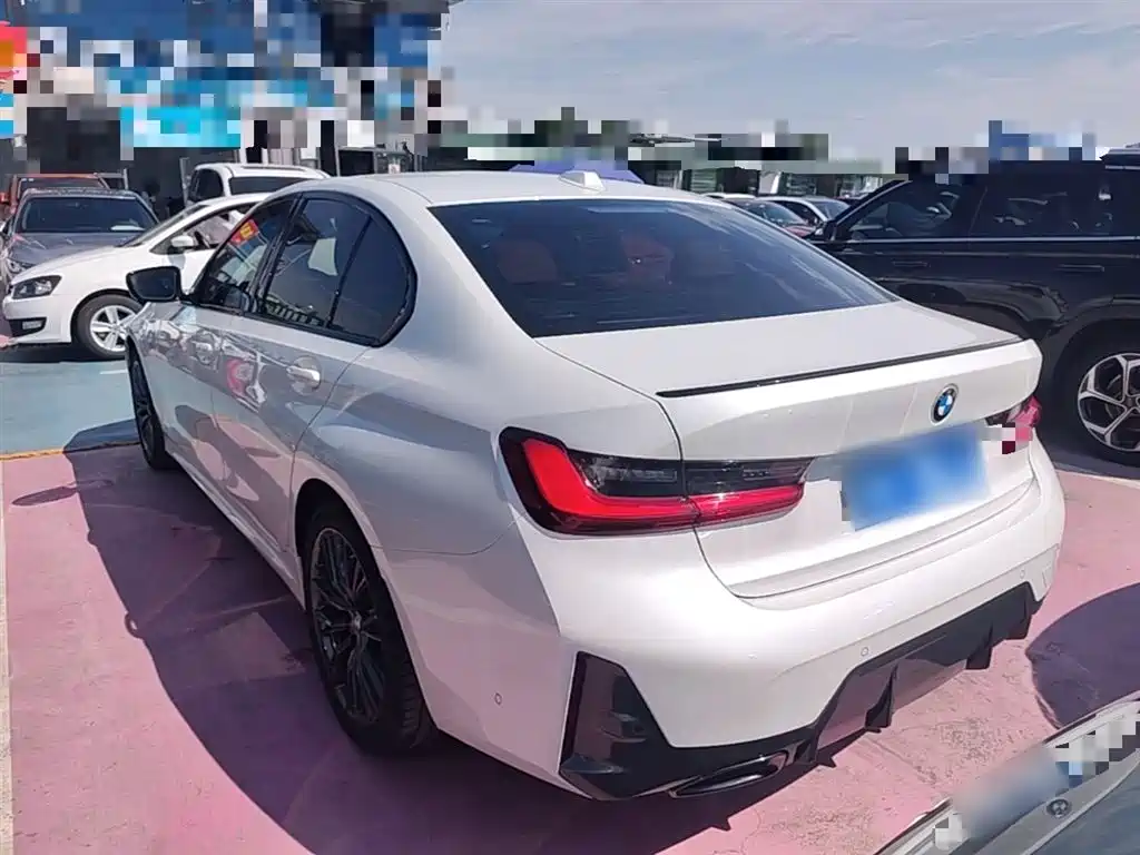BMW 3 Series 2024 325i M Sport Shadowline Package фото 5