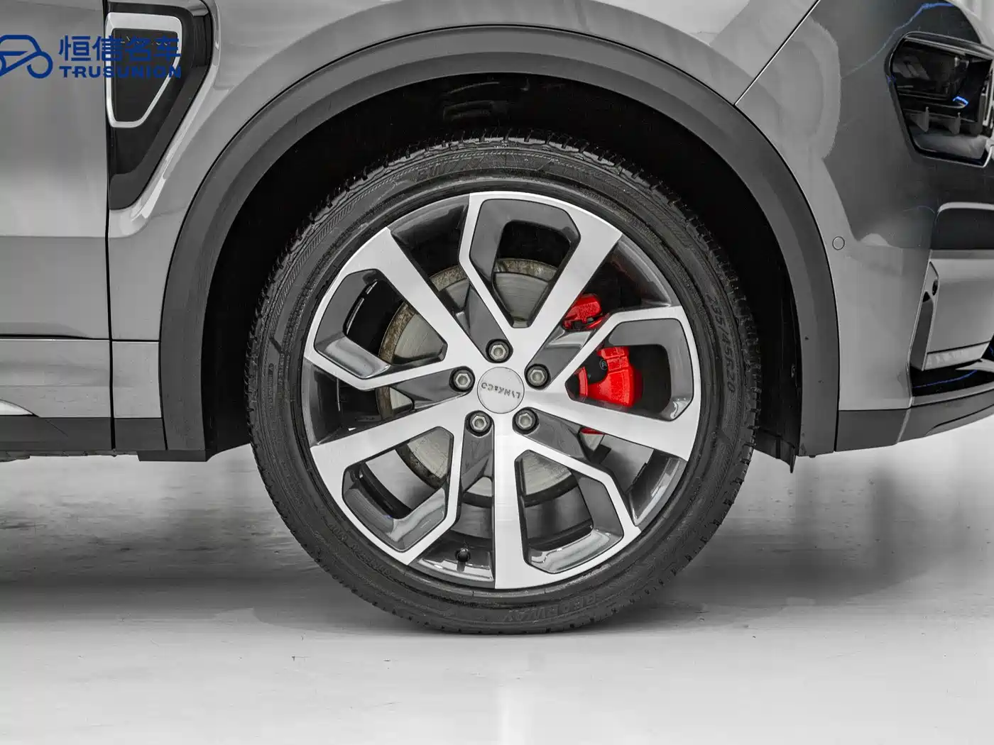 Lynk & Co 05 2020 2.0TD 4WD Halo Edition фото 21