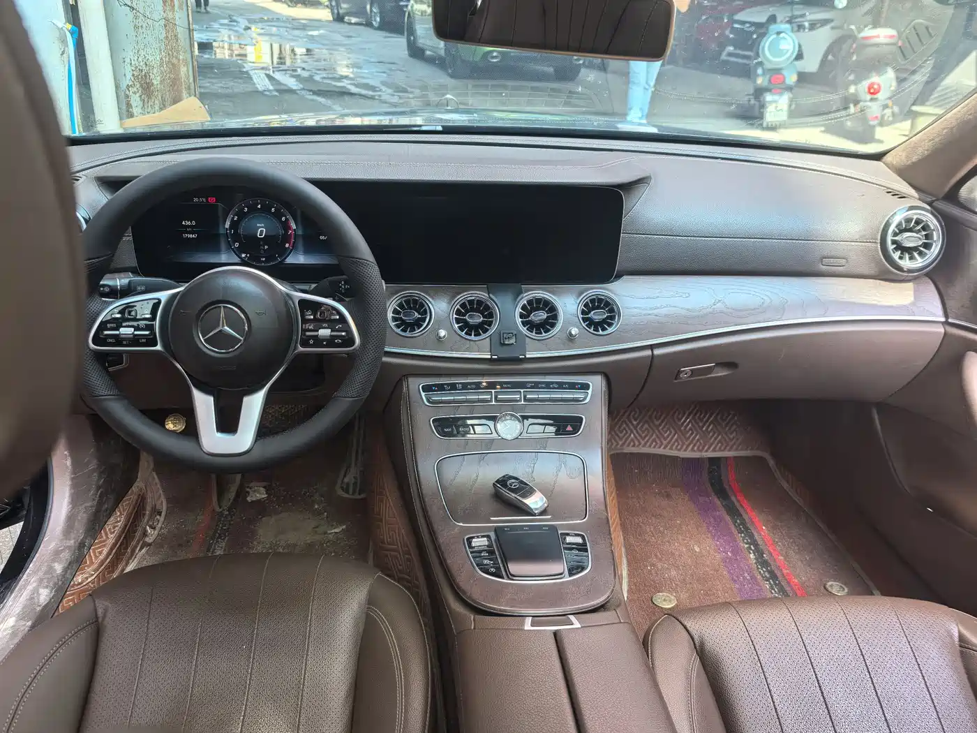 Mercedes-Benz E-Class 2019 E 300 L Fashion фото 9