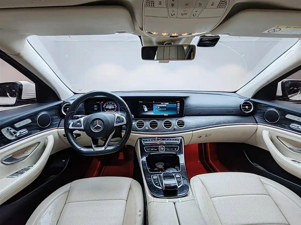 Mercedes-Benz E-Class 2017 E 300 L Sport Fashion фото 17