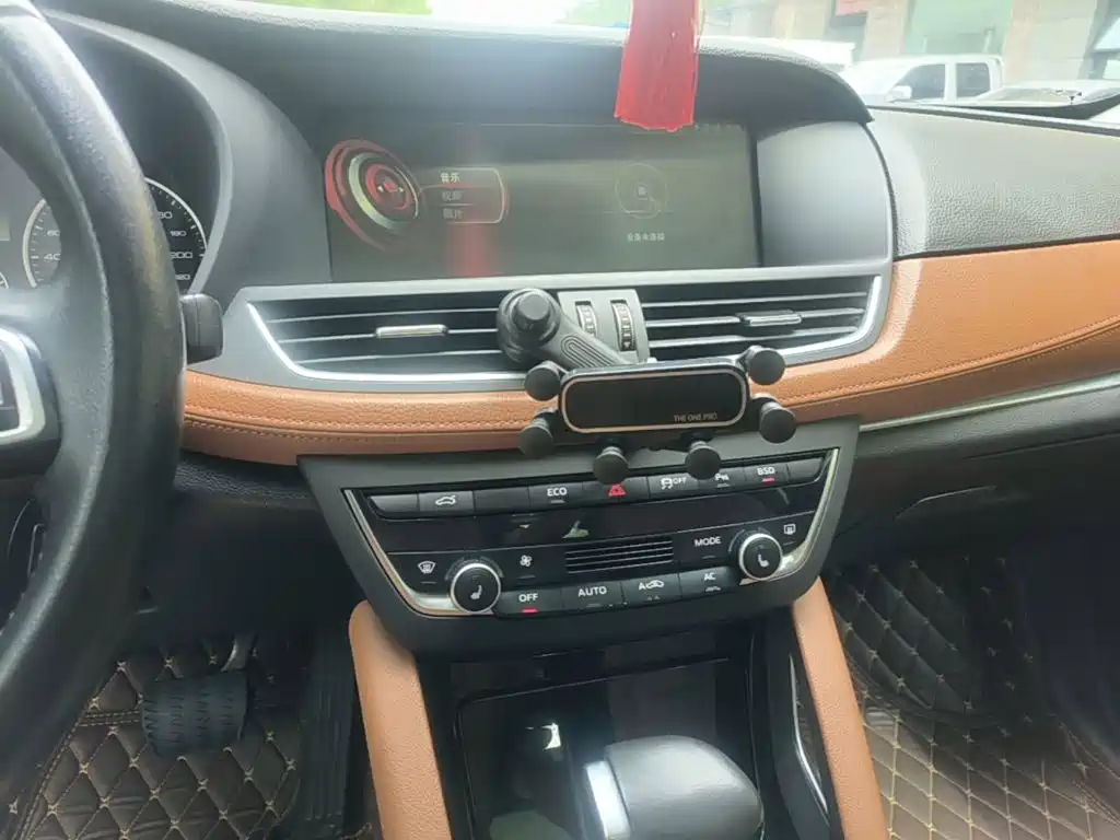 Borgward BX7 2018 2018 28T 2WD Quality Enjoy 5-Seater China V