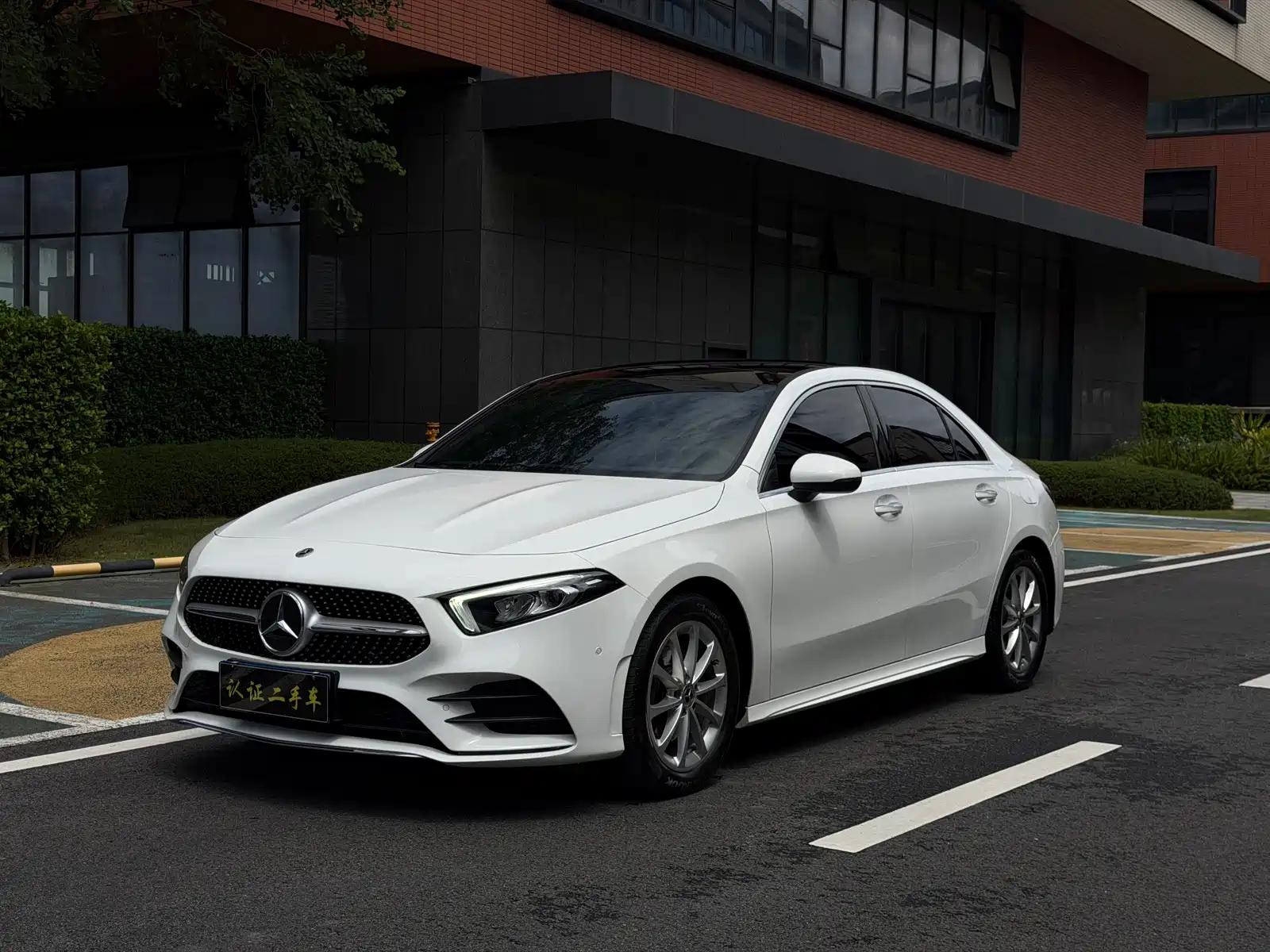صورة 1 - Mercedes-Benz A-Class