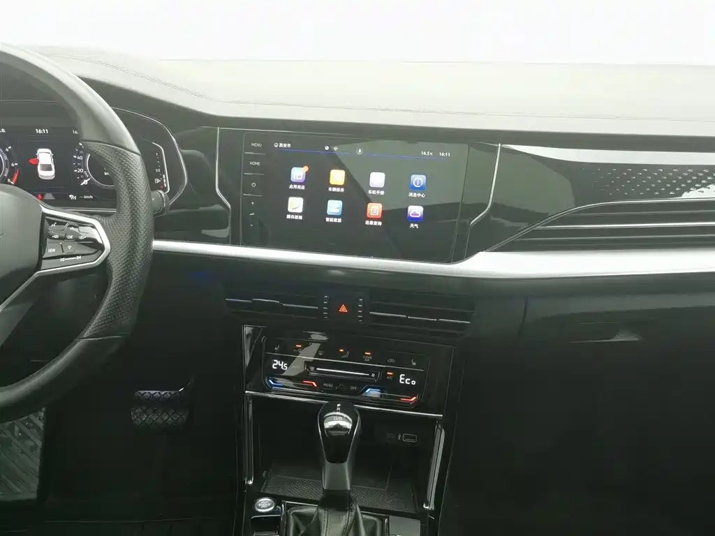 VOLKSWAGEN PASSAT NEW ENERGY