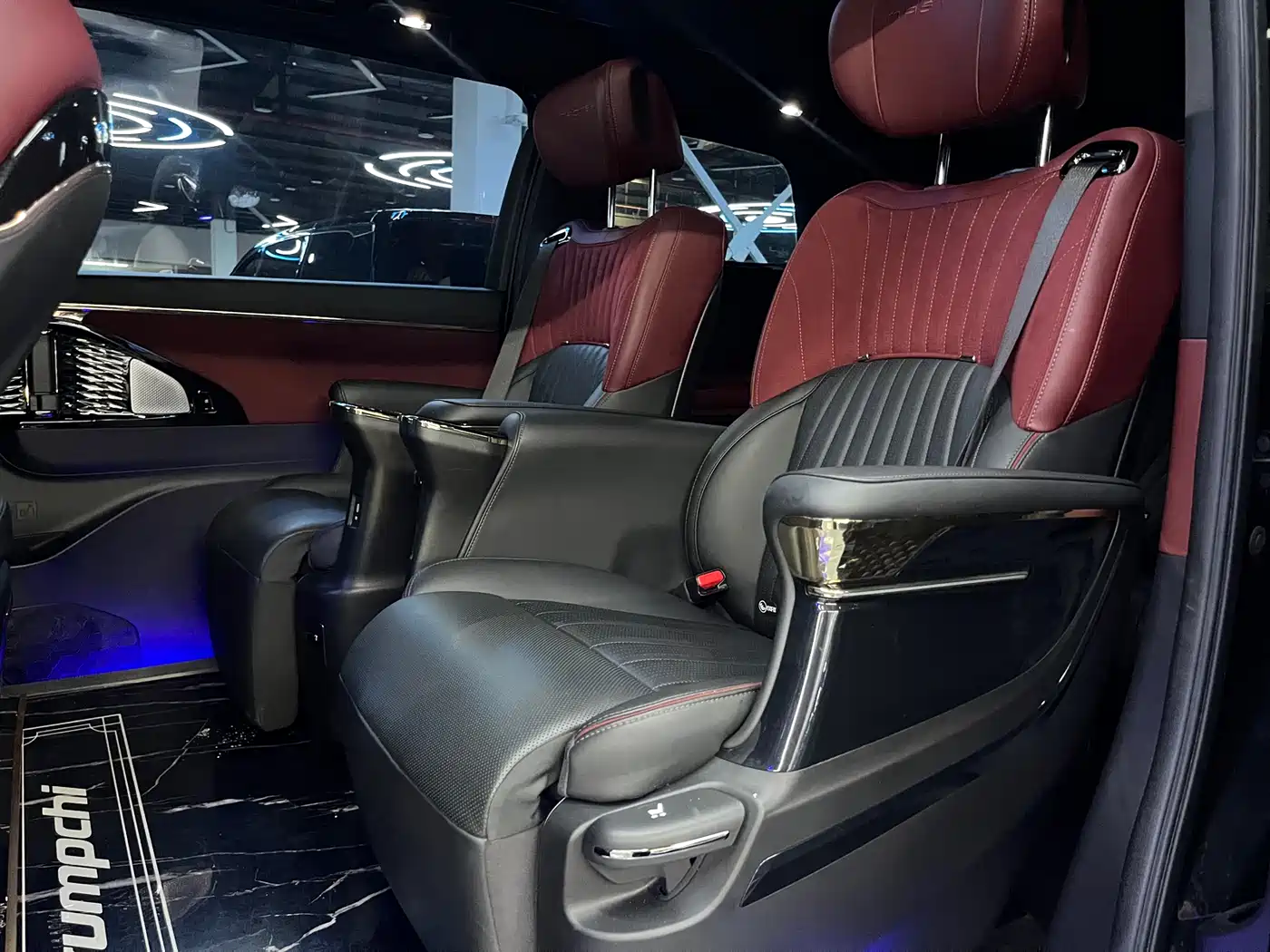 GAC Trumpchi Trumpchi M8 2023 Model Master Series 400T Flagship Edition фото 8