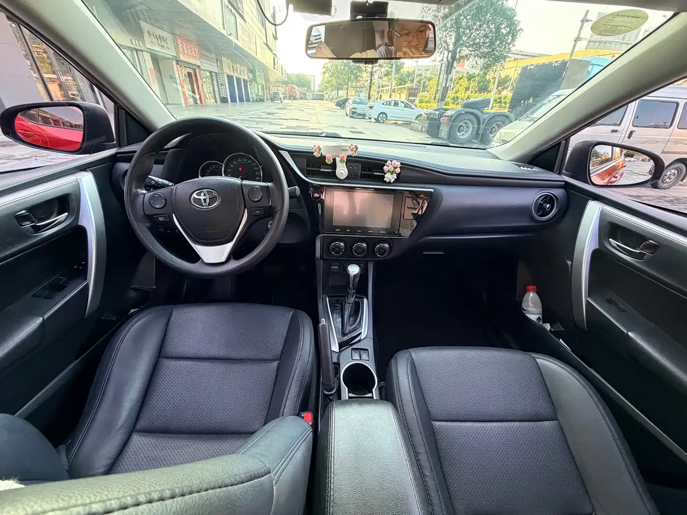Toyota Levin 2017 Facelift 185T CVT Elite (China V) фото 8