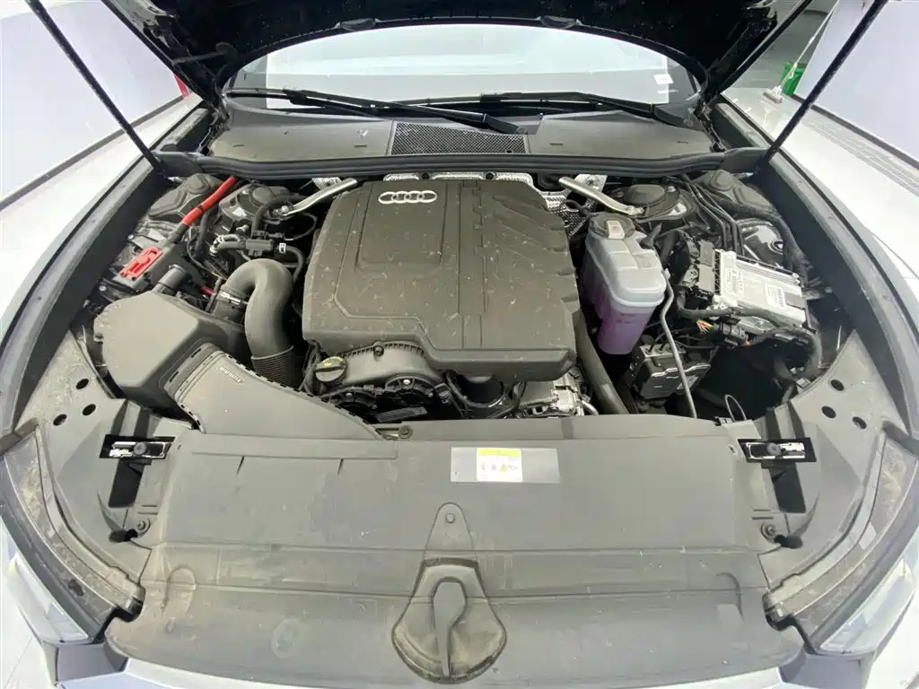 Audi A6L 2025 Model Year Facelift 40 TFSI Luxury Sport фото 12