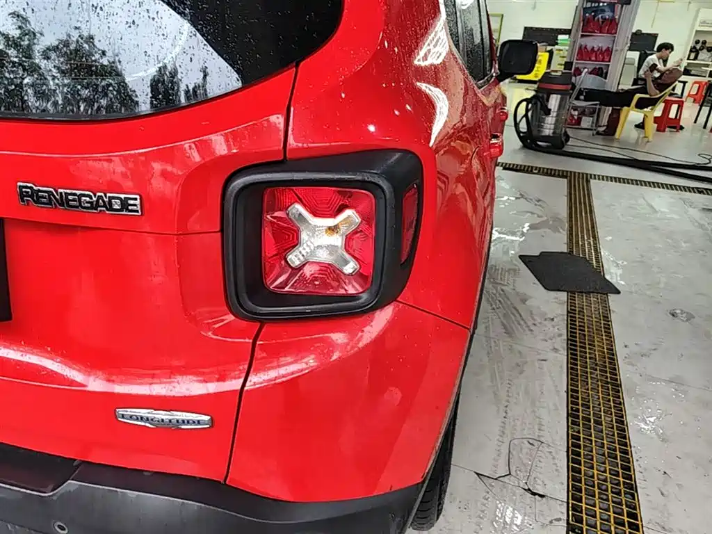 Jeep Renegade 2018 2018 Connected Large Screen Edition 180T Automatic High Energy