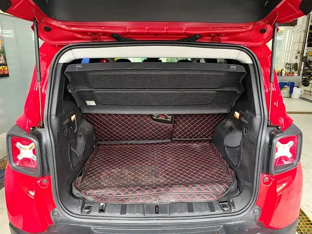 Jeep Renegade 2018 2018 Connected Large Screen Edition 180T Automatic High Energy