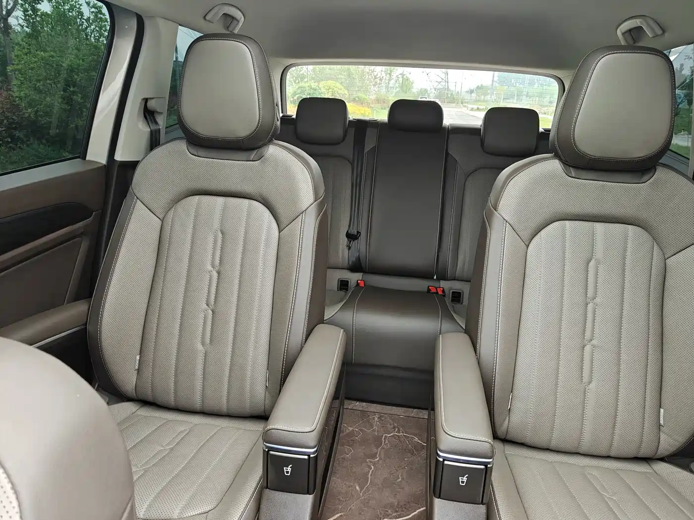 Volkswagen Viloran 2023 380TSI Prestige Edition фото 15