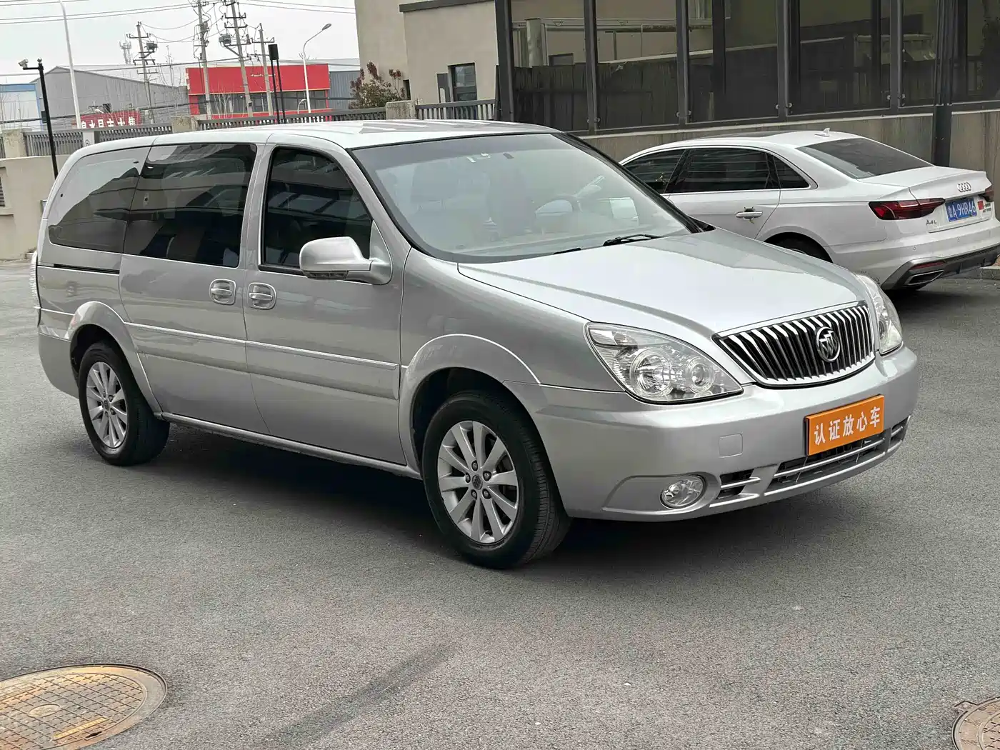 Buick GL8 2014 2.4L Classic Edition фото 2