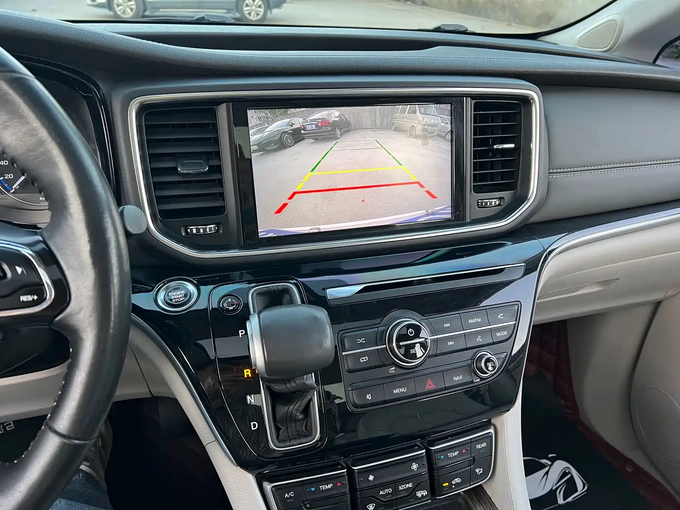 GAC Trumpchi Trumpchi M8 2018 320T Premium Edition фото 4