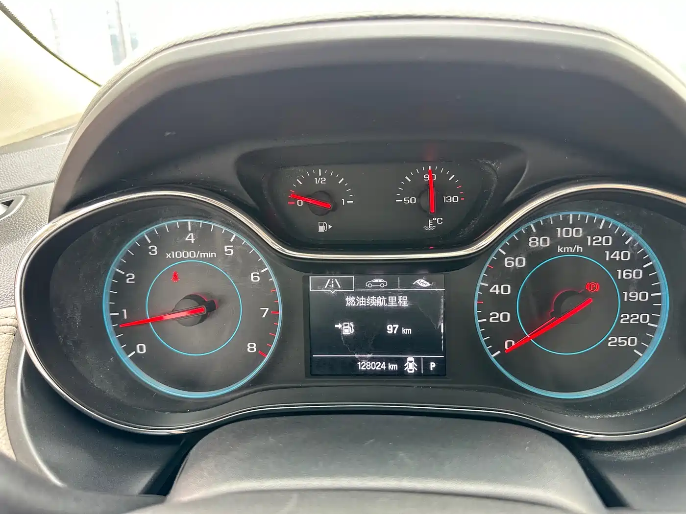 Chevrolet Cruze 2015 1.5L Automatic Luxury Edition фото 16