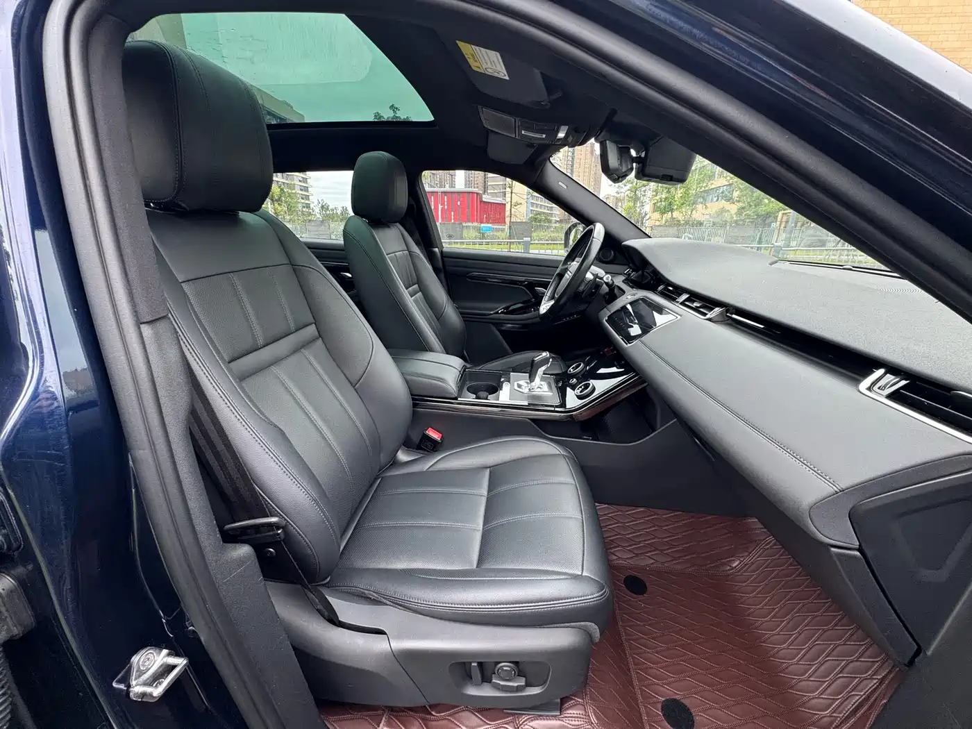 Land Rover Range Rover Evoque 2020 249PS R-DYNAMIC SE Sport Tech Edition фото 8