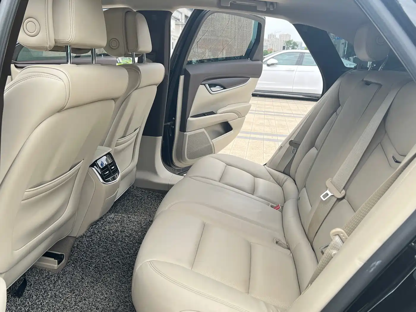 Cadillac XTS 2015 2014 28T Comfort