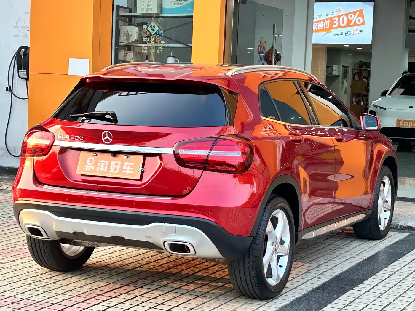 Mercedes-Benz GLA 2017 GLA 200 Dynamic фото 6