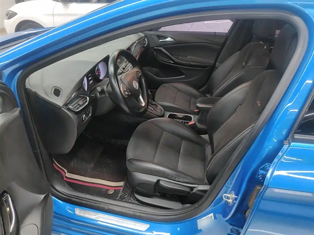 Buick Verano 2016 Hatchback GS 20T DCT Passion Sport фото 15