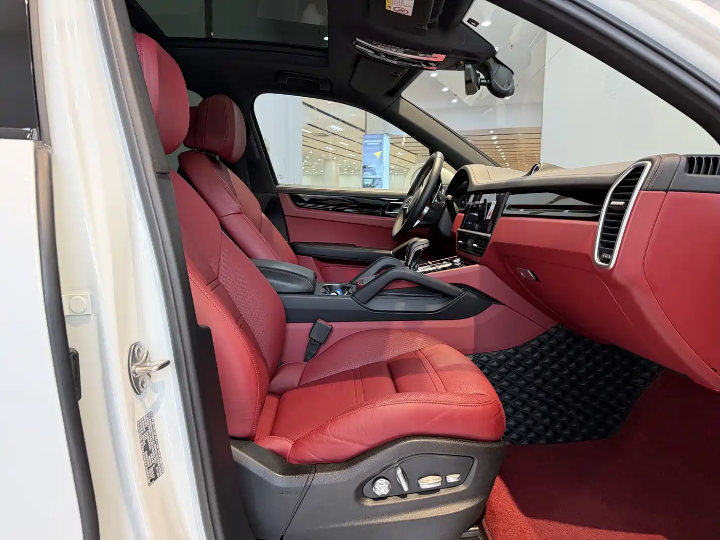 Porsche Cayenne 2019 Cayenne 3.0T фото 15