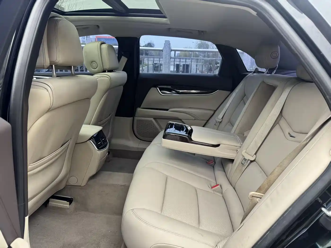Cadillac XTS 2013 28T Luxury фото 15