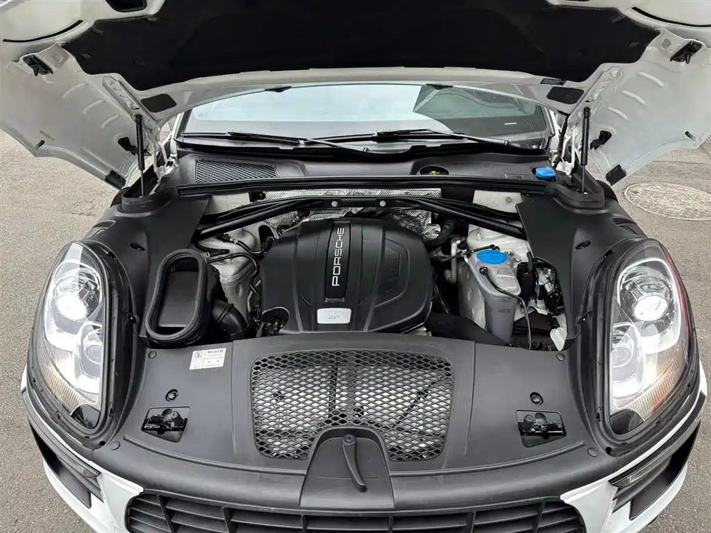 Porsche Macan 2014 Macan 2.0T фото 15