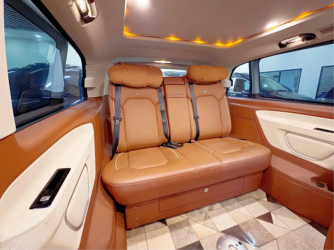Mercedes-Benz Vito 2020 2.0T Business Edition (7-seater) фото 11