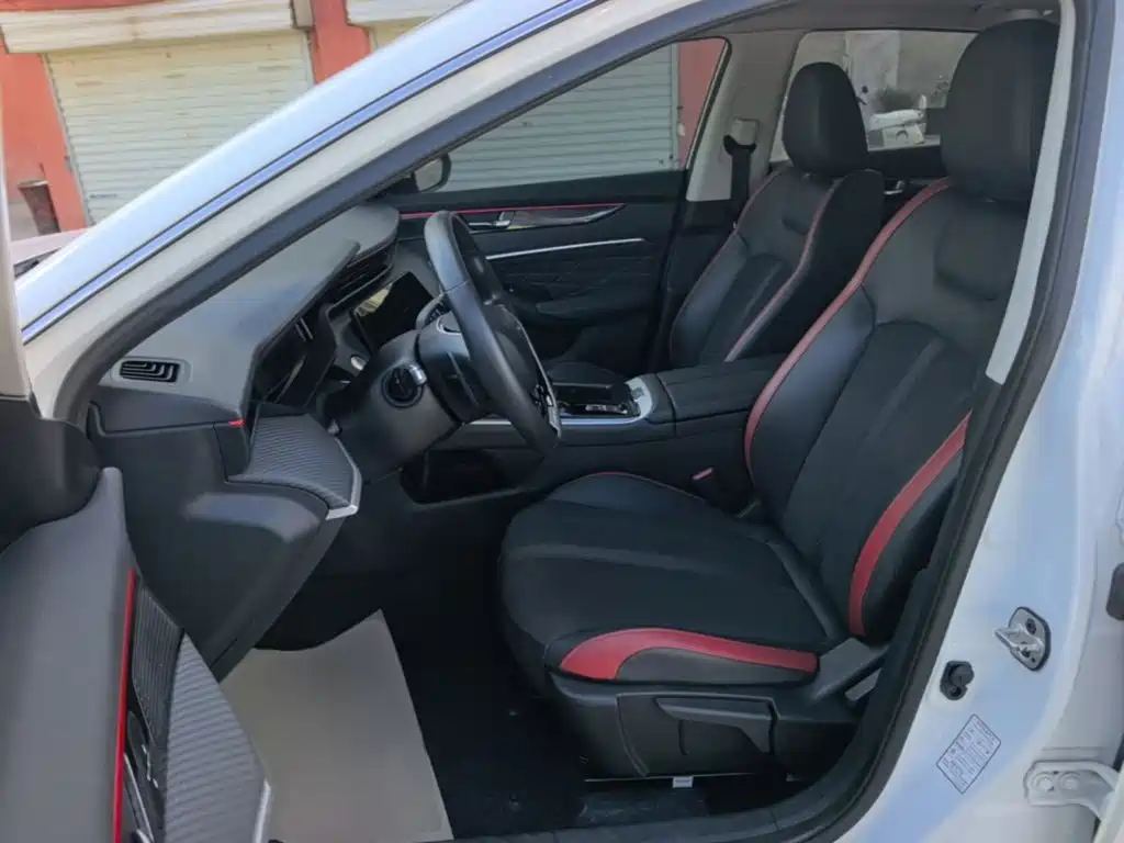 Dongfeng Aeolus Yixuan MAX 2022 2021 1.5T Super Dad Edition