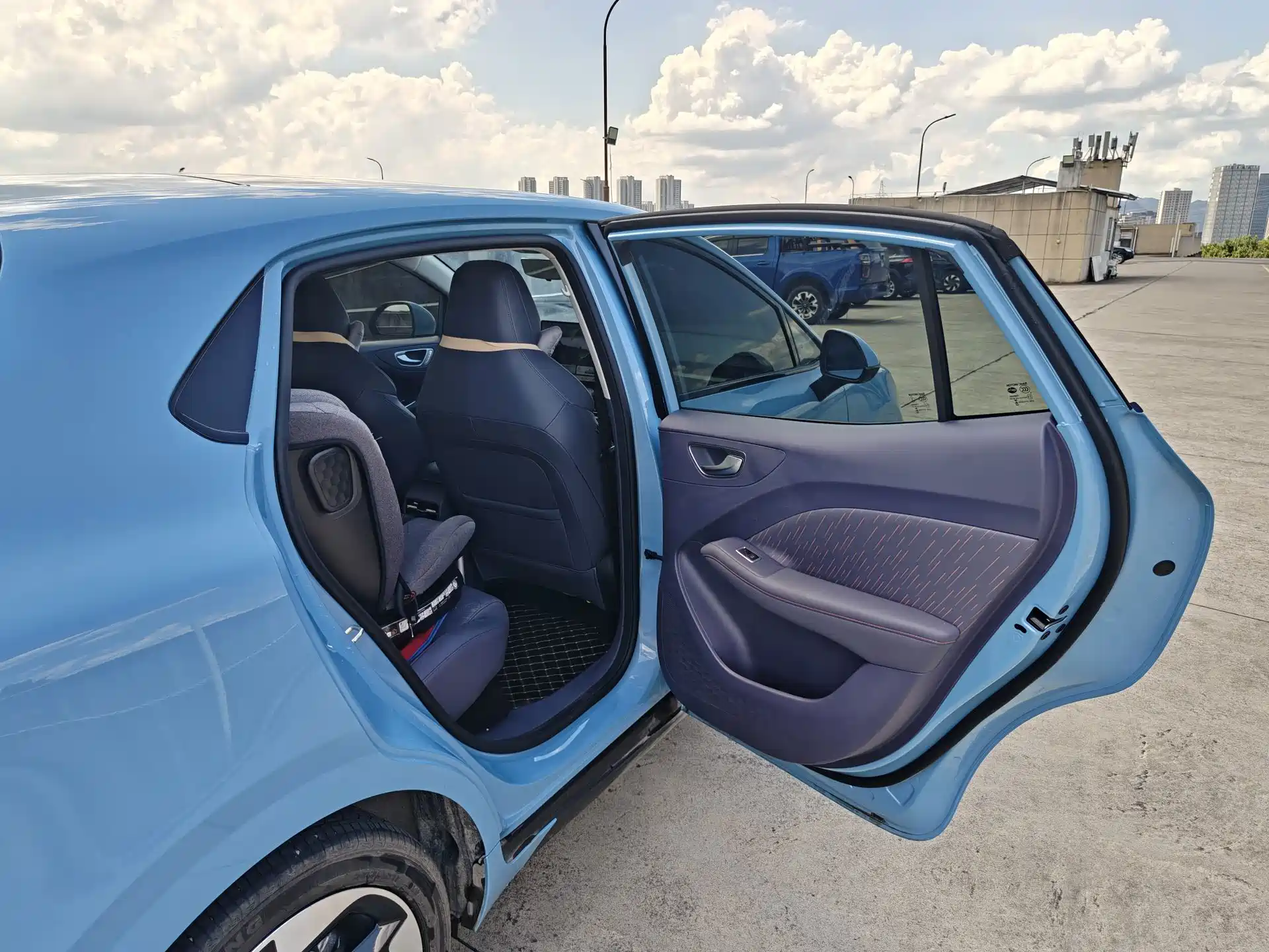 Фото 16 - MG MG4 EV