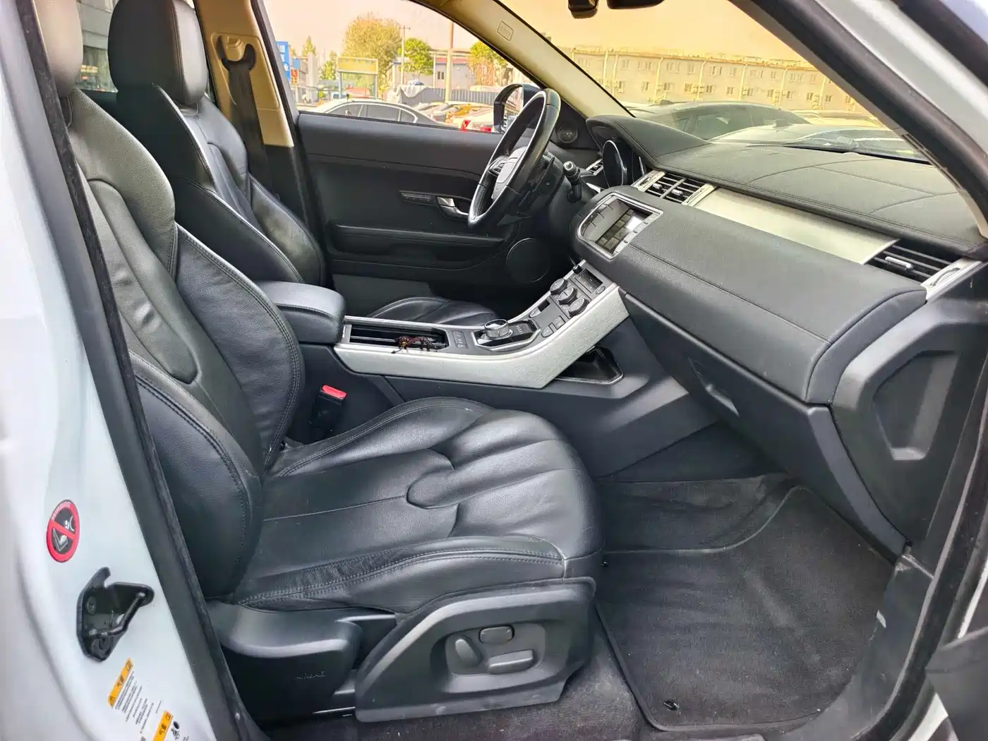 Land Rover Range Rover Evoque (Import) 2014 2.0T 5-door Brilliance Sport фото 13